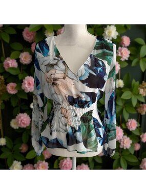 WHITE HOUSE BLACK MARKET WHBM Floral Smocked Long Sleeve Blouse Size XS